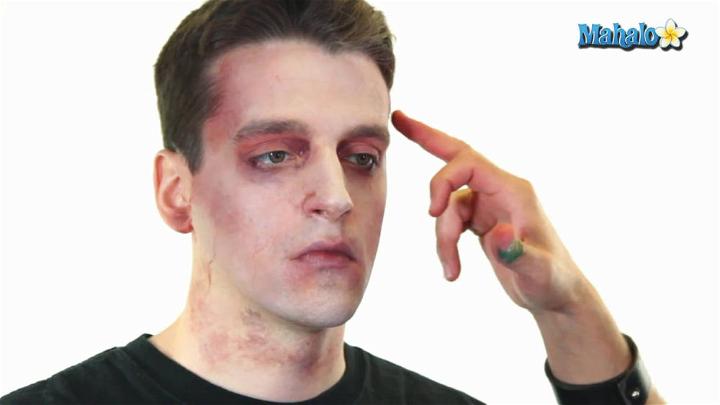 How to Do Basic Zombie Makeup