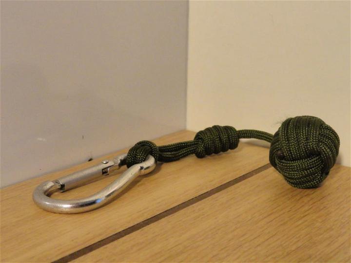 Make Your Own Paracord Monkey Fist