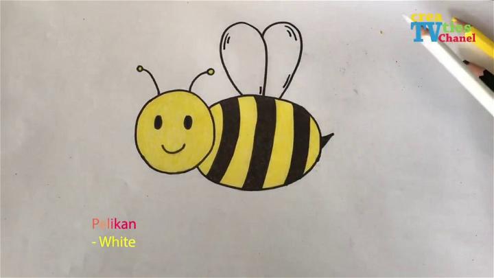 Minimalist Simple Bee Drawing