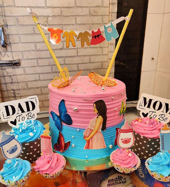 Baby Shower Cake For A Mom To Be