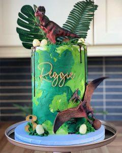 25 Amazing Dinosaur Cake Ideas - Blitsy