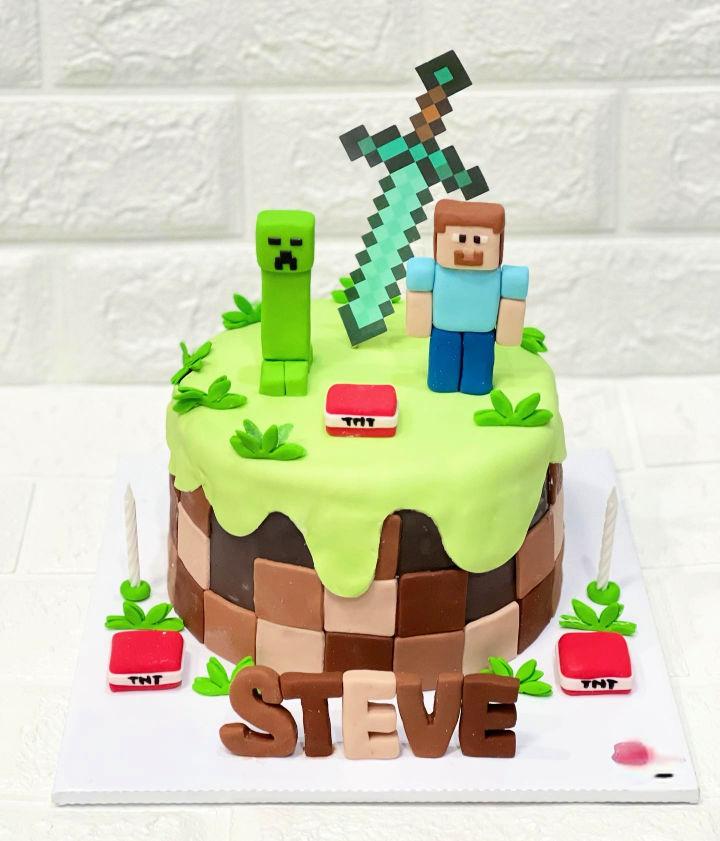 Homemade Minecraft Fondant Cake