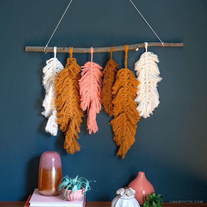 Macrame Feather Wall Hanging Décor