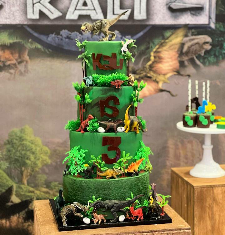 Tyrannosaurus Rex Birthday Cake