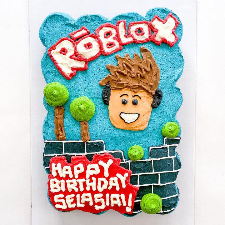 Amazing Roblox Cupcake Cake