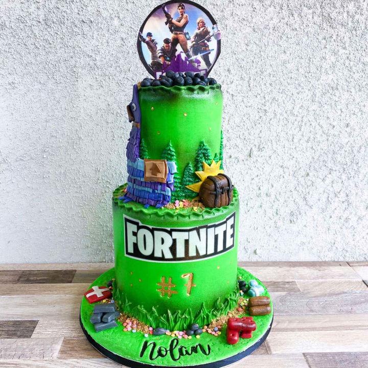 Battle Royale Fortnite Cake