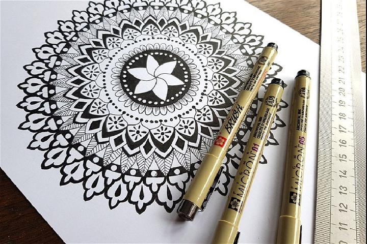 Best Pencil for Drawing Mandala