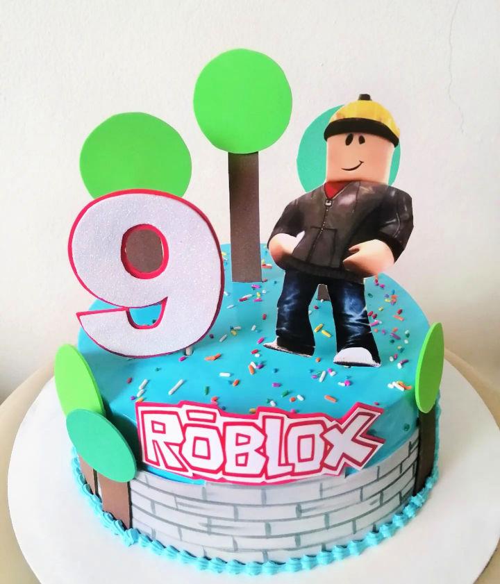 Best Personalized Roblox Cake