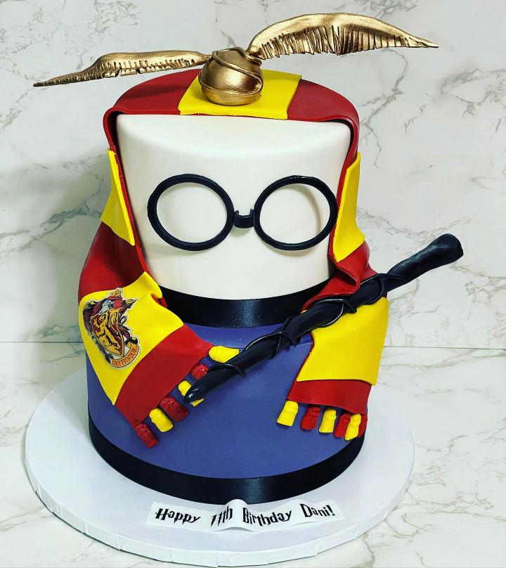Classy Harry Potter Cake