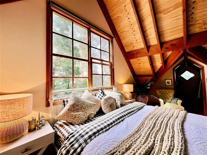 Cozy Rustic Country Bedroom