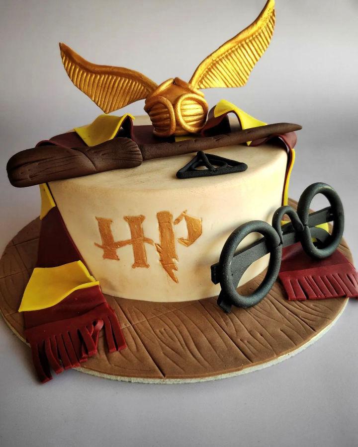 Delicious Harry Potter Cake