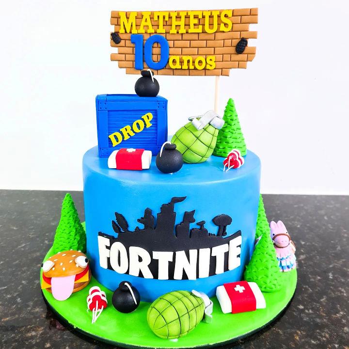 Fortnite Cake for a Birthday Party