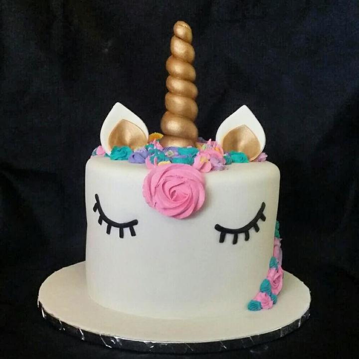 Simple Unicorn Cake With Gold Horn