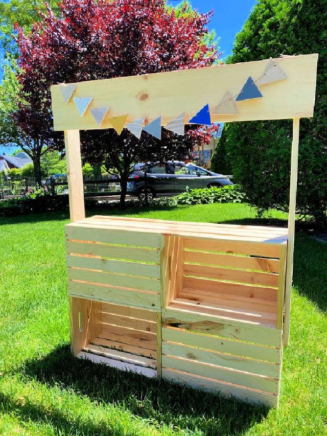 Build a Lemonade Stand Using Crates