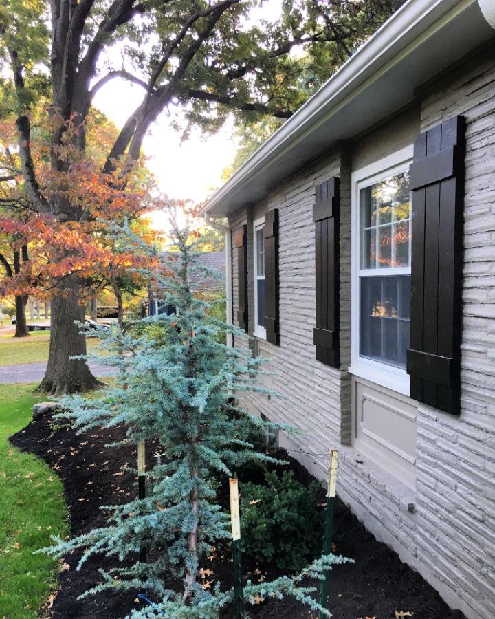 DIY Outdoor House Shutters