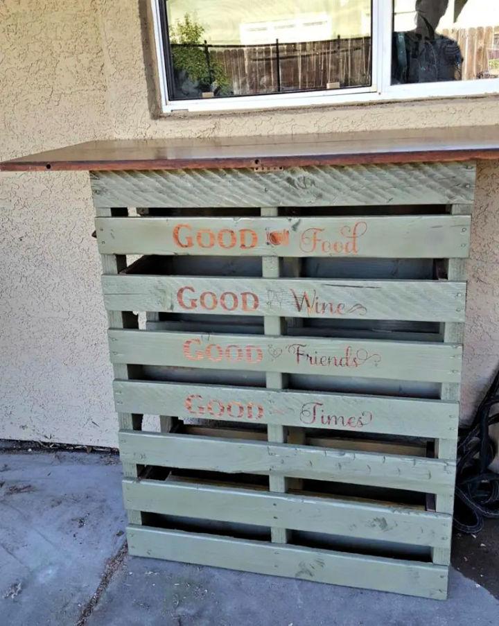 DIY Pallet Wood Bar Table