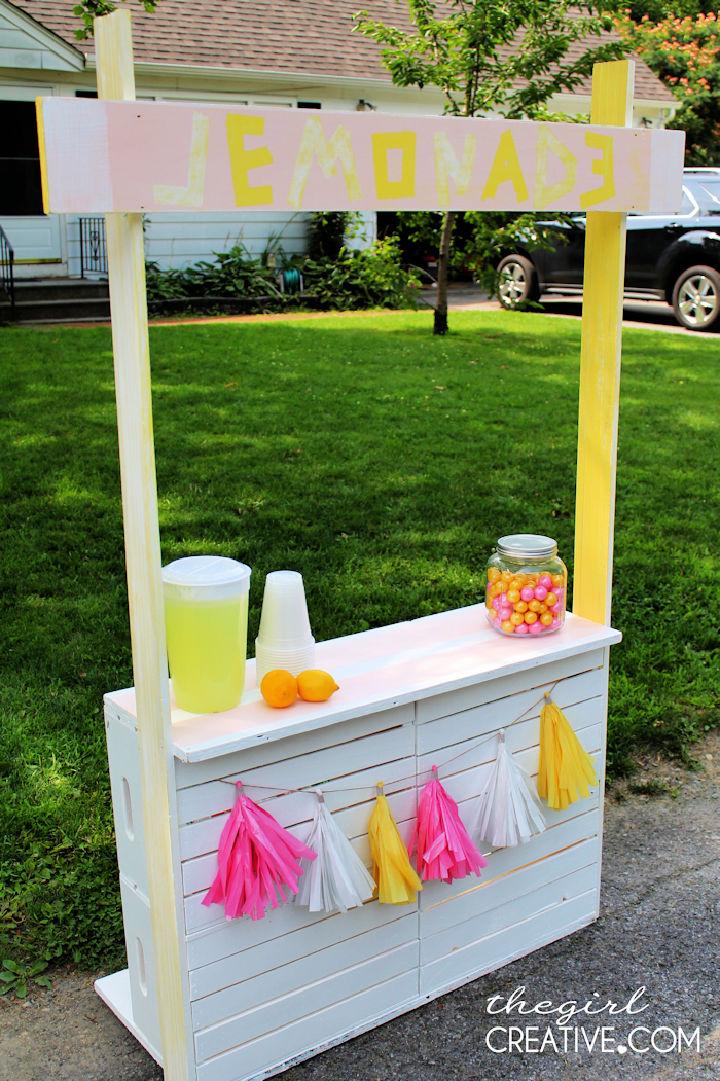 DIY Scrap Wood Lemonade Stand