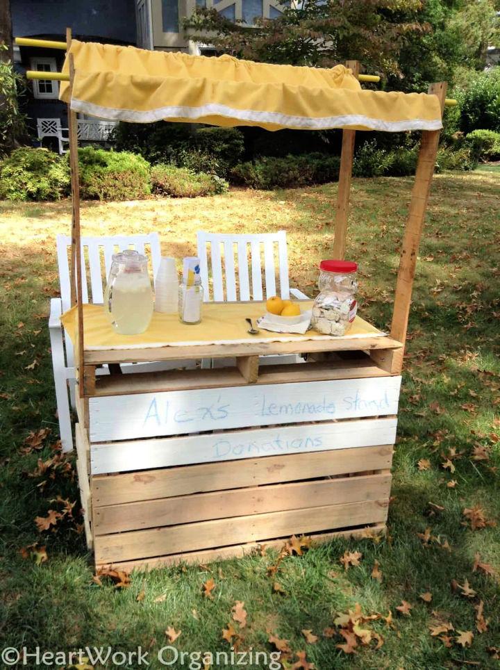 How to Build a Lemonade Stand From Pallets