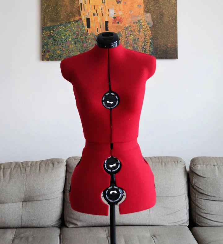 DIY Adjustable Dress Form