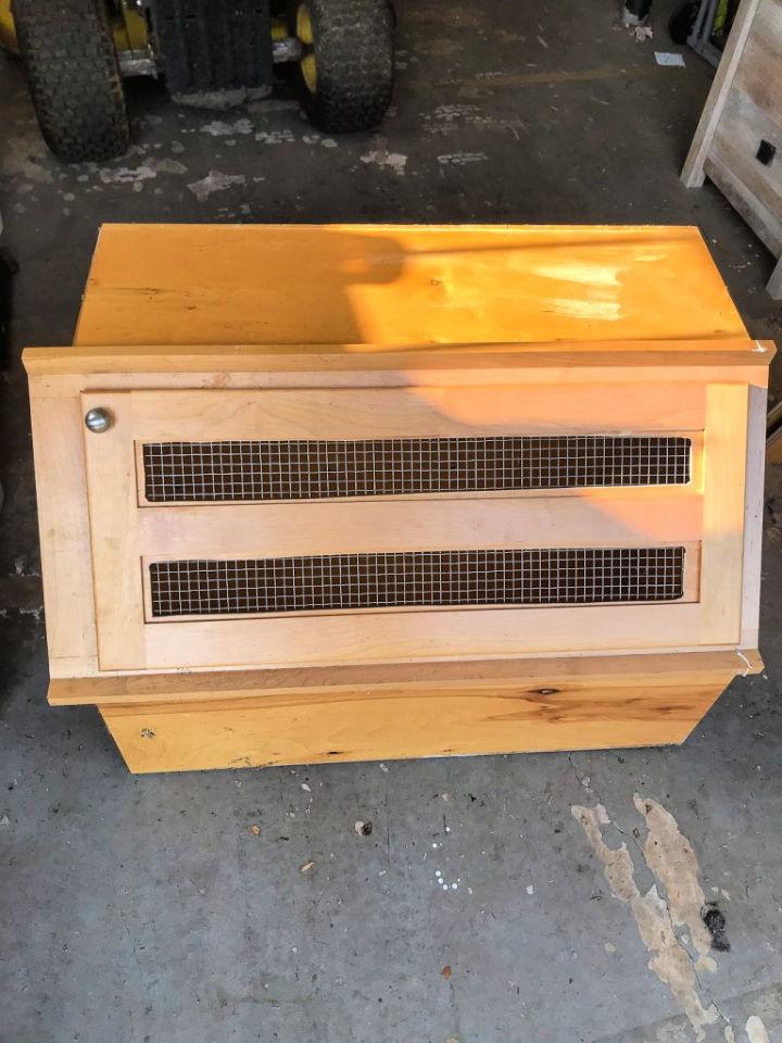 DIY Chick Brooder From a Kitchen Cabinet