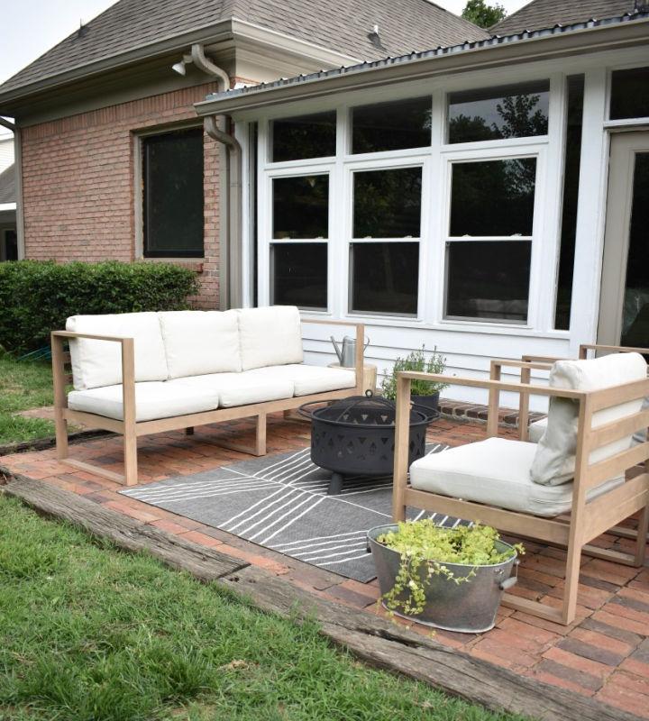 DIY Modern Outdoor Sofa