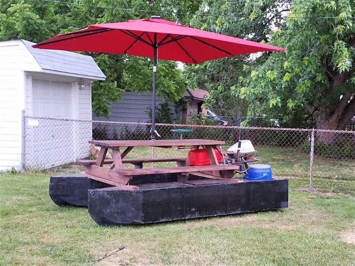 Picnic Tabled Pontoon Boat