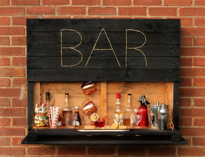 Wall Mounted Pallet Wood Bar