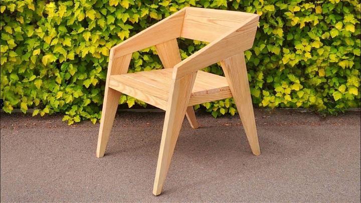Creative Pallet Recycling Dining Chair