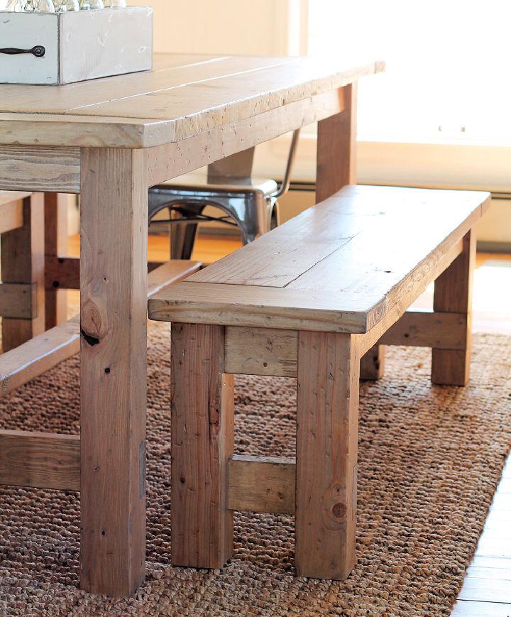 DIY Farmhouse Style Dining Bench