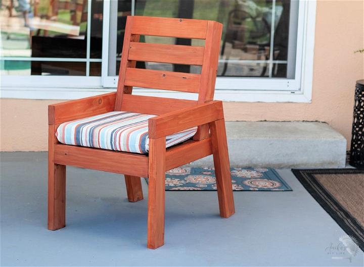 Easy DIY 2×4 Outdoor Dining Chair