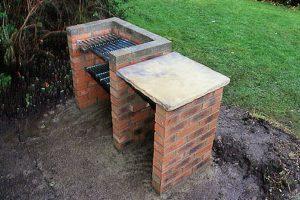 Make Brick Grill: 20 DIY Brick BBQ Ideas and Plans - Blitsy