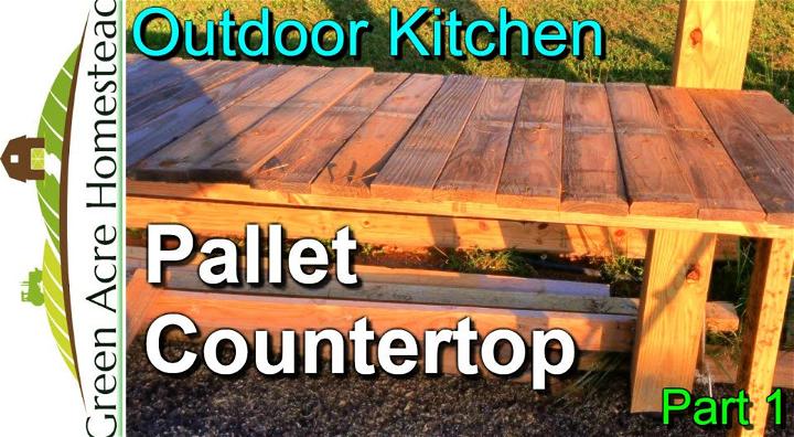 Outdoor Pallet Wood Countertop