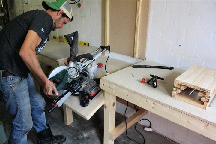 DIY Folding Miter Saw Table