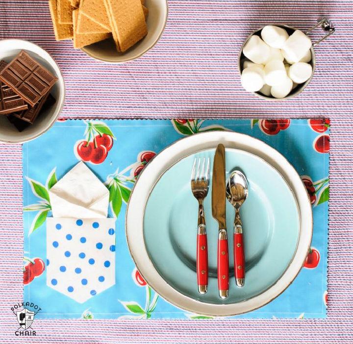 DIY Placemats from Oilcloth Fabric