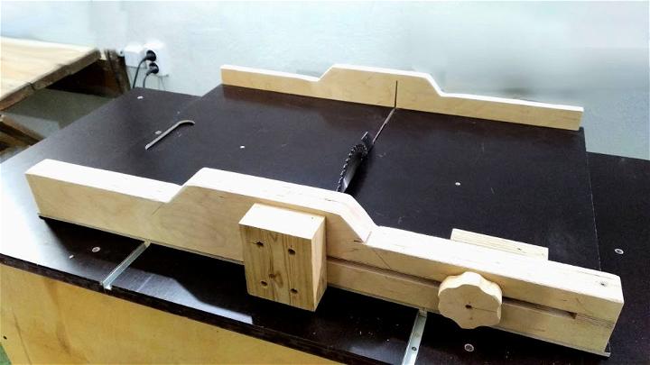 Do It Yourself Table Saw Sled