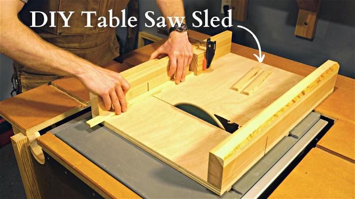 Easy DIY Table Saw Sled