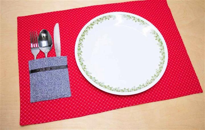 Functional Placemats with Pockets