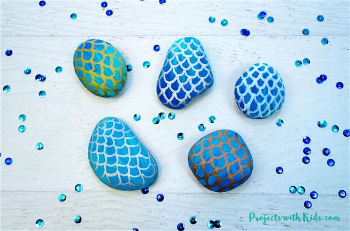 How to Paint a Mermaid Scales on Rocks