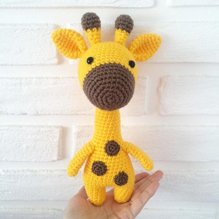 Gorgeous Crochet Giraffe Amigurumi Pattern