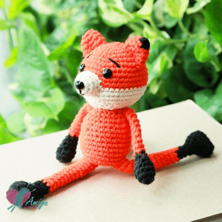 Crocheting a Fox With Long Legged - Free Pattern