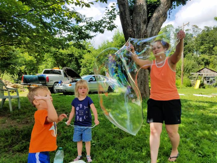 Awesome Giant Bubbles Without Glycerin
