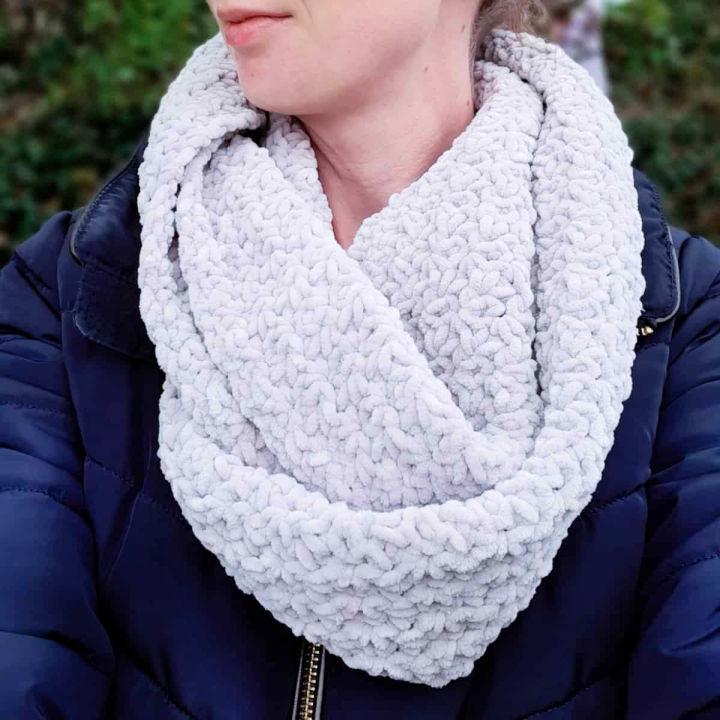 Chunky Crochet Infinity Scarf Pattern