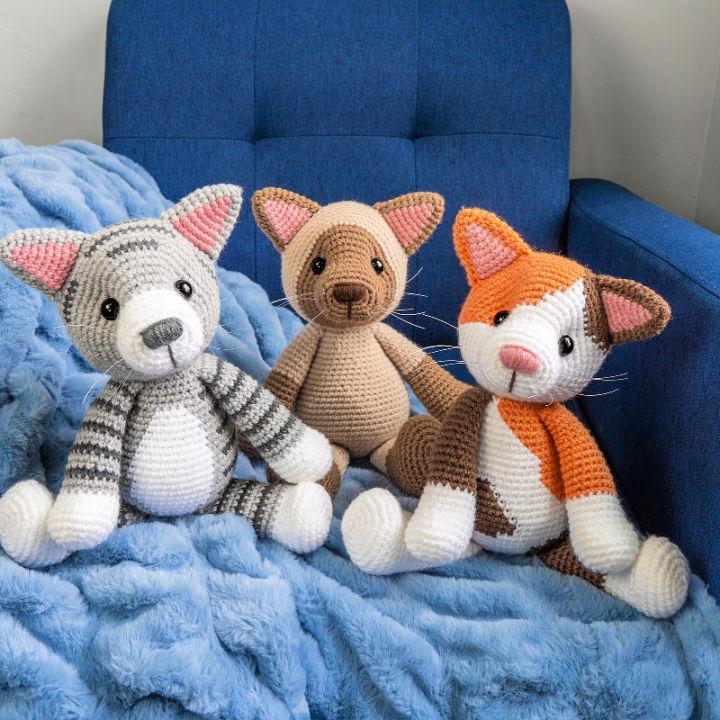 Crochet Calico, Tabby and Siamese Cats Pattern