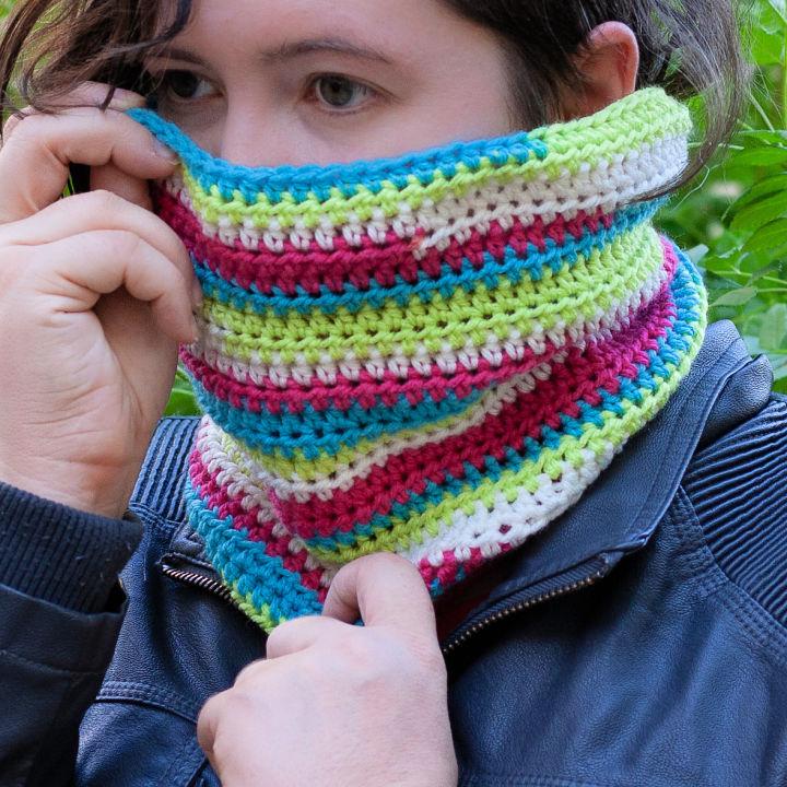 Easy Crochet Cowl Pattern for Beginners