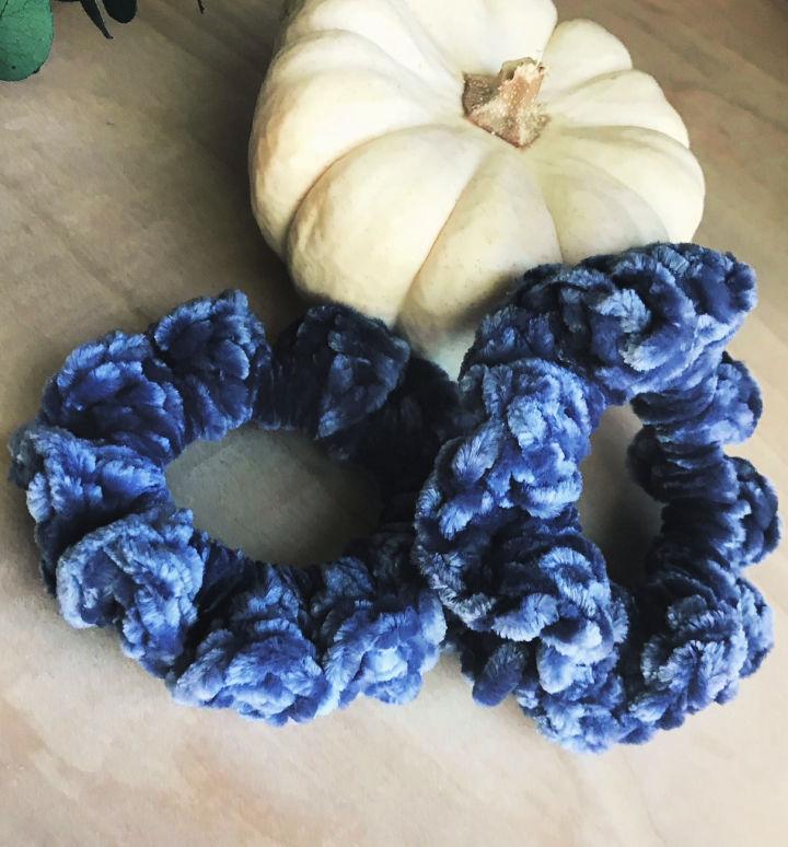 Free Crochet Luxe Scrunchie Pattern