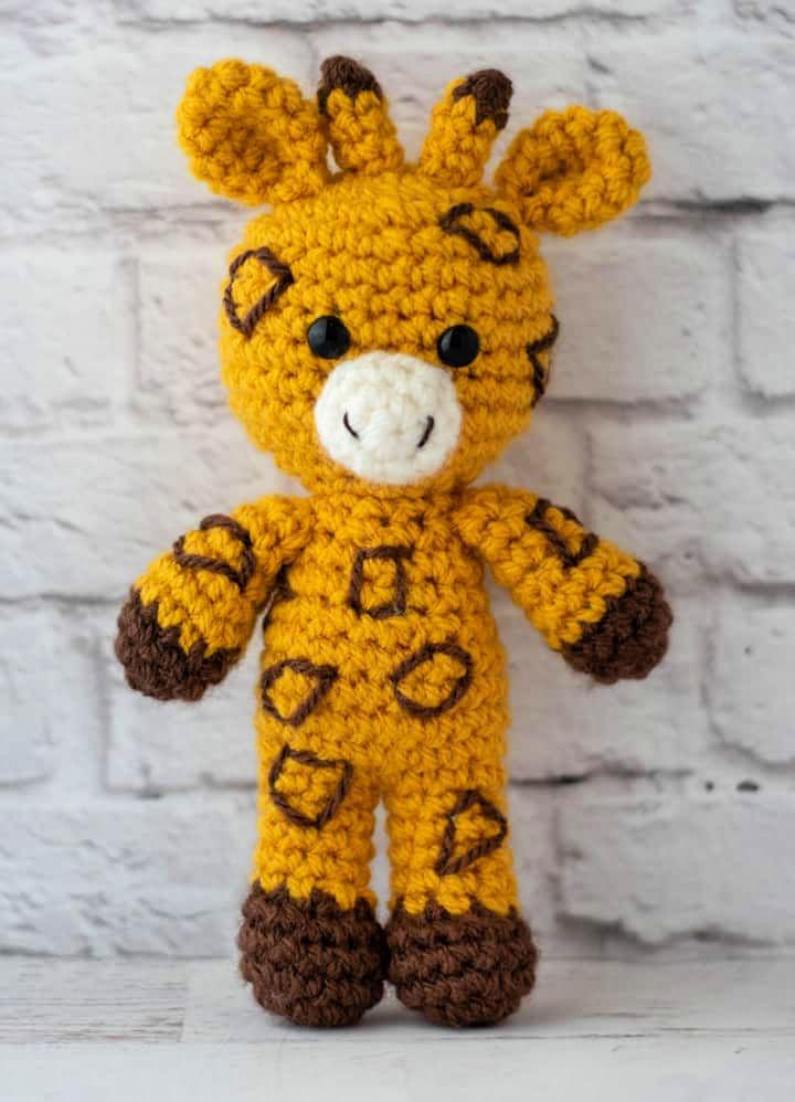 How Do You Crochet a Small Giraffe