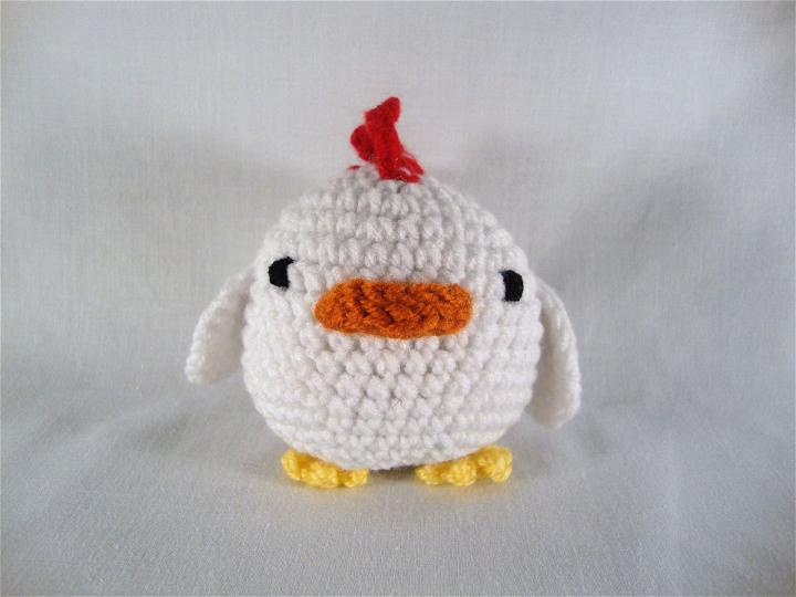 Crocheted Chicken Amigurumi - Free Pattern