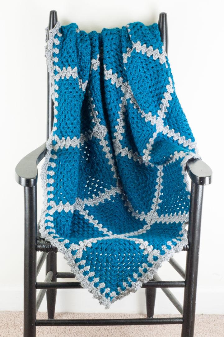 Pretty Crochet Contrast Granny Square Blanket Pattern