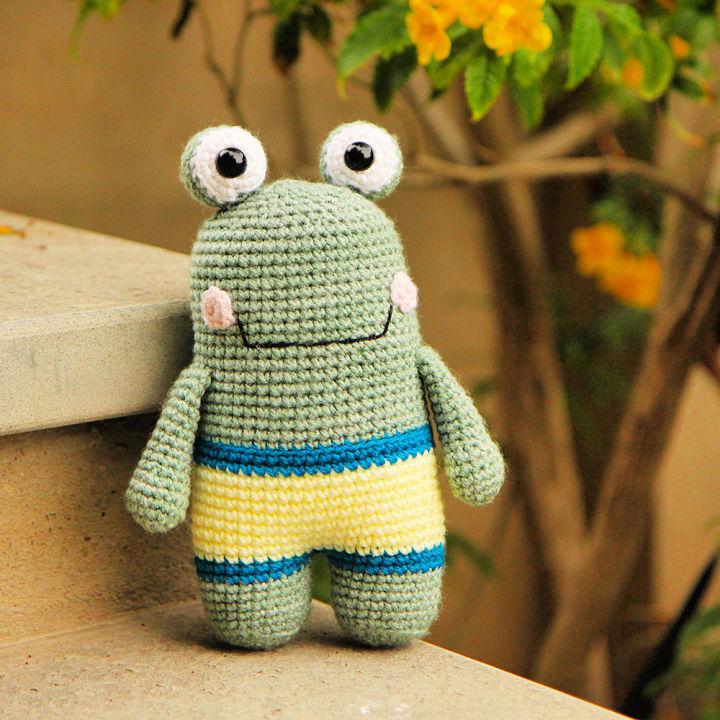 Free Crochet Flippy the Frog Pattern