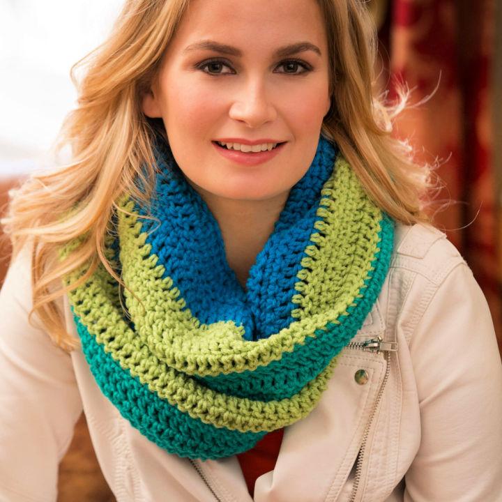 Gorgeous Crochet Paradise Infinity Cowl Pattern